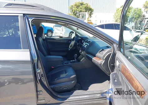 2018 Subaru Outback 2.5I Limited z USA, uszkodzony, nr VIN 4S4BSANC2J3350673